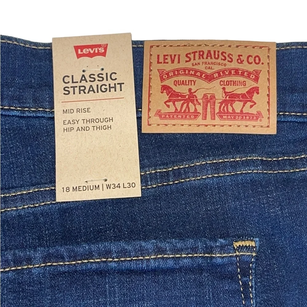 NWT Levi’s Classic Straight Mid Rise sculpt jeans Size 18Med W 34 X L 30. - Picture 8 of 8